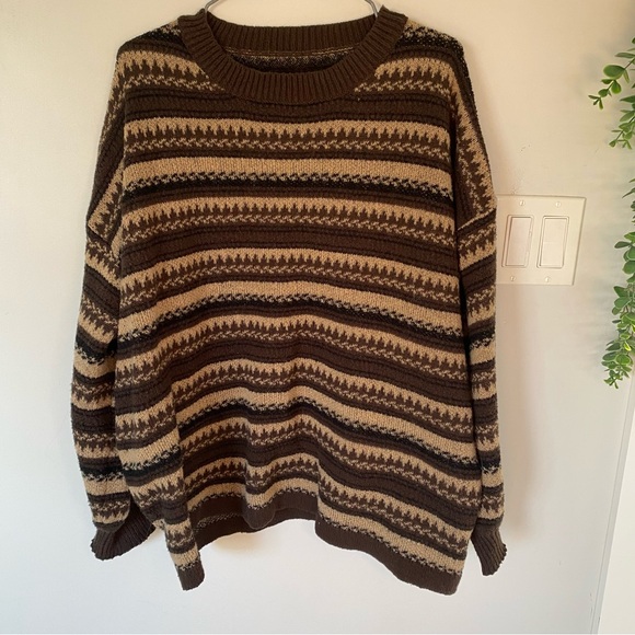 Sweaters - Chunky Knit Crew Neck Sweater in Brown and Tan Woman’s  XL